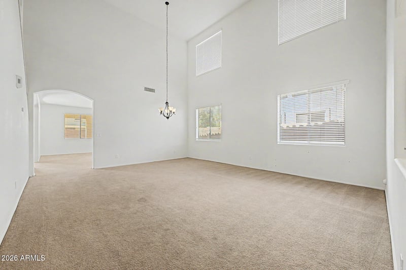 33 W Red Mesa Trl, San Tan Valley, AZ 85143