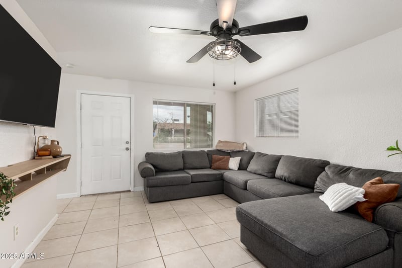 33 Whyman Ave, Avondale, AZ 85323