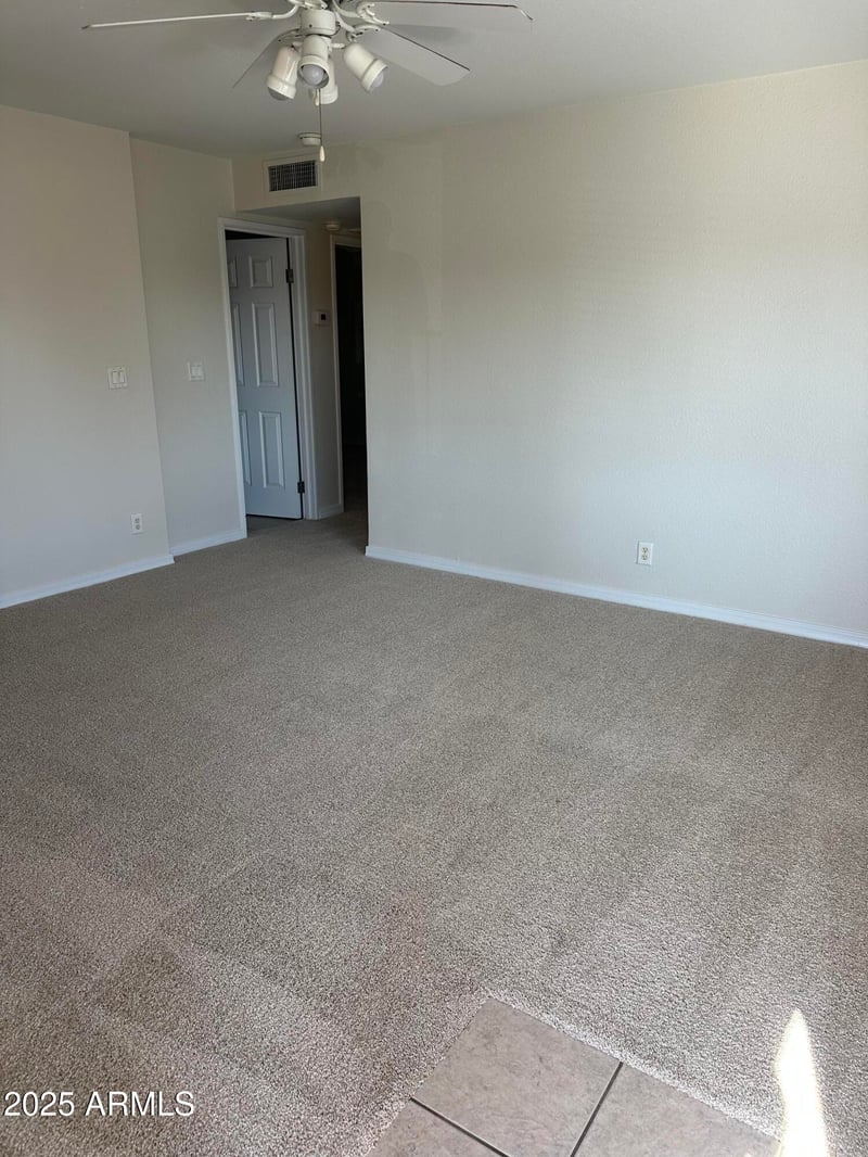 330 Beck Ave #211, Tempe, AZ 85281