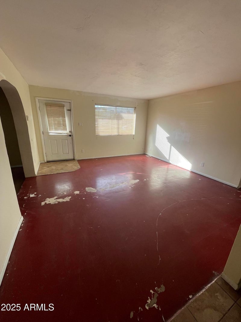 330 Desert Dr, Phoenix, AZ 85042