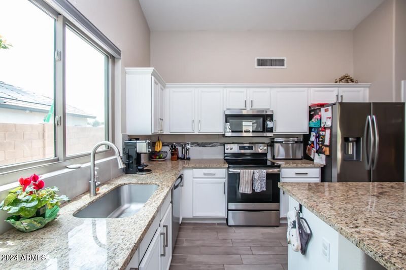 330 E Constitution Dr, Gilbert, AZ 85296