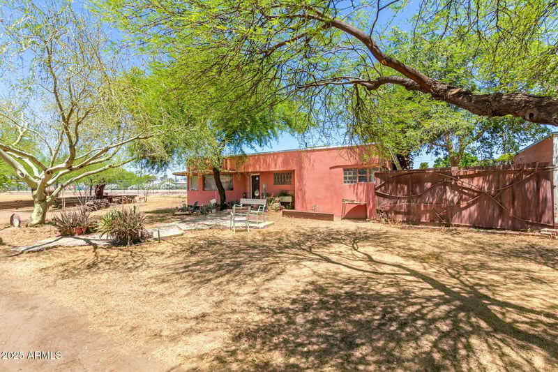 330 Minnezona Ave, Phoenix, AZ 85013