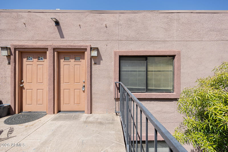 330 S Beck Ave #207, Tempe, AZ 85281