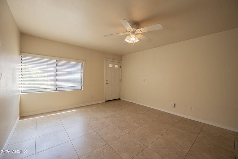 330 S Beck Ave #207, Tempe, AZ 85281