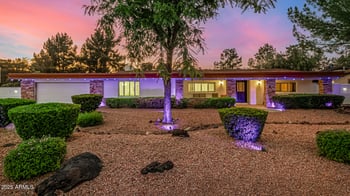 330 Tam Oshanter Dr, Phoenix, AZ 85023