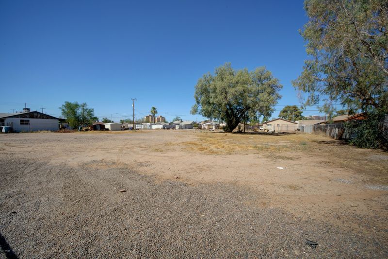 330 W Apache St #16, Phoenix, AZ 85003