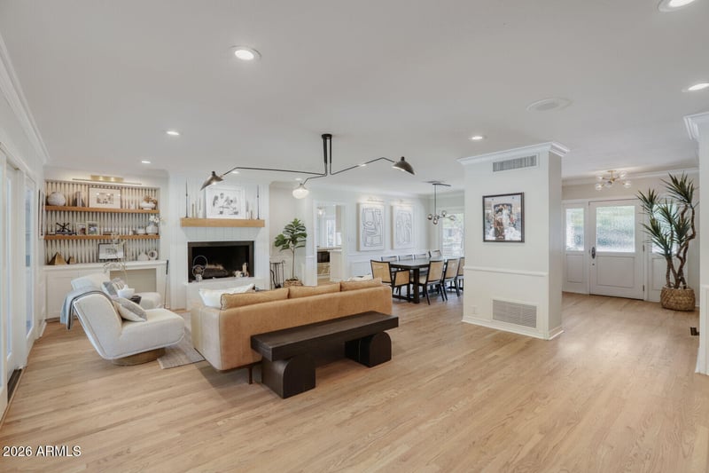 330 W Lawrence Rd, Phoenix, AZ 85013