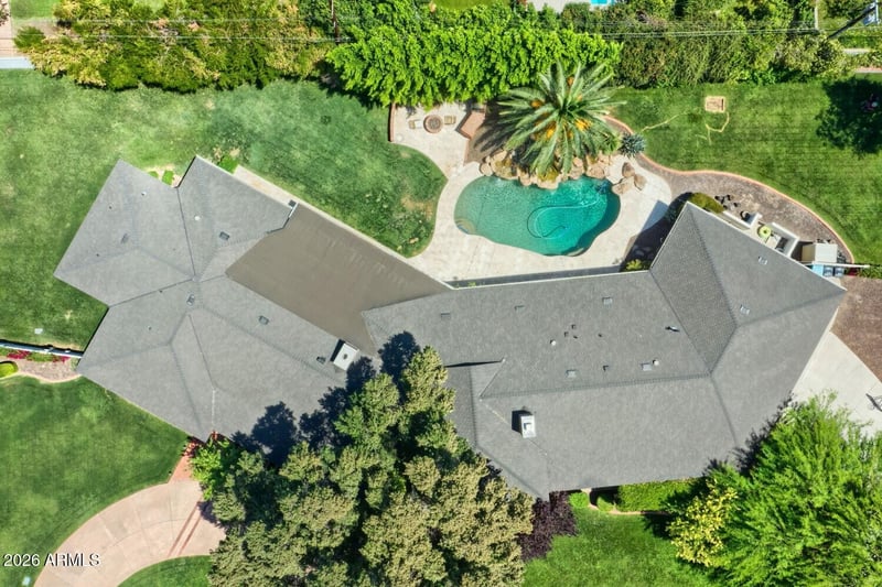 330 W Lawrence Rd, Phoenix, AZ 85013