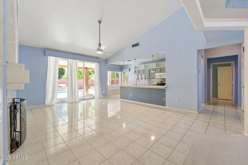 3301 E Behrend Dr, Phoenix, AZ 85050