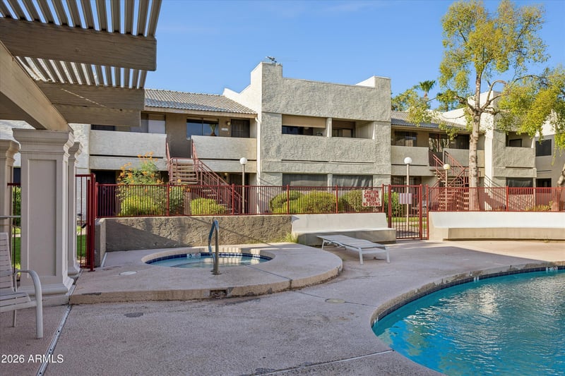 3301 E Earll Dr #223, Phoenix, AZ 85018