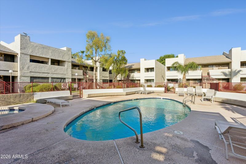 3301 E Earll Dr #223, Phoenix, AZ 85018