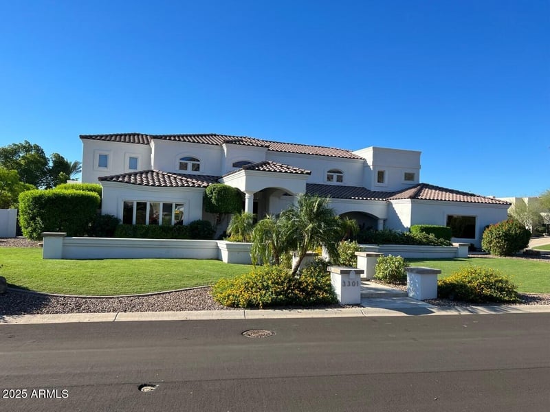 3301 E Tonto Dr, Phoenix, AZ 85044