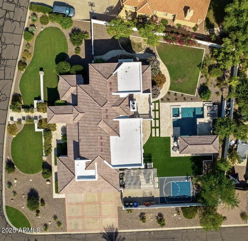 3301 E Tonto Dr, Phoenix, AZ 85044