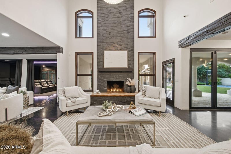 3301 E Tonto Dr, Phoenix, AZ 85044