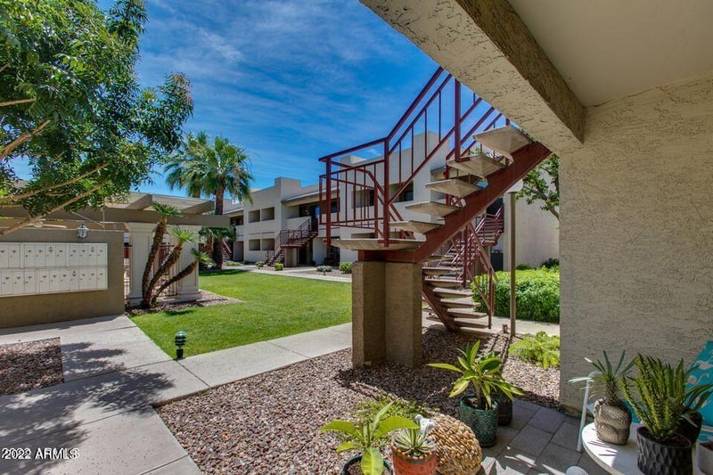 3301 Earll Dr #219, Phoenix, AZ 85018