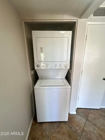 3301 Earll Dr #225, Phoenix, AZ 85018