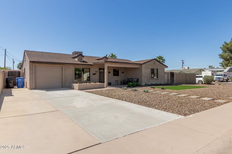 3301 Sharon Dr, Phoenix, AZ 85032