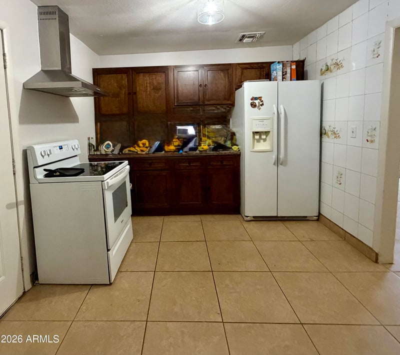 3301 W Holly St, Phoenix, AZ 85009