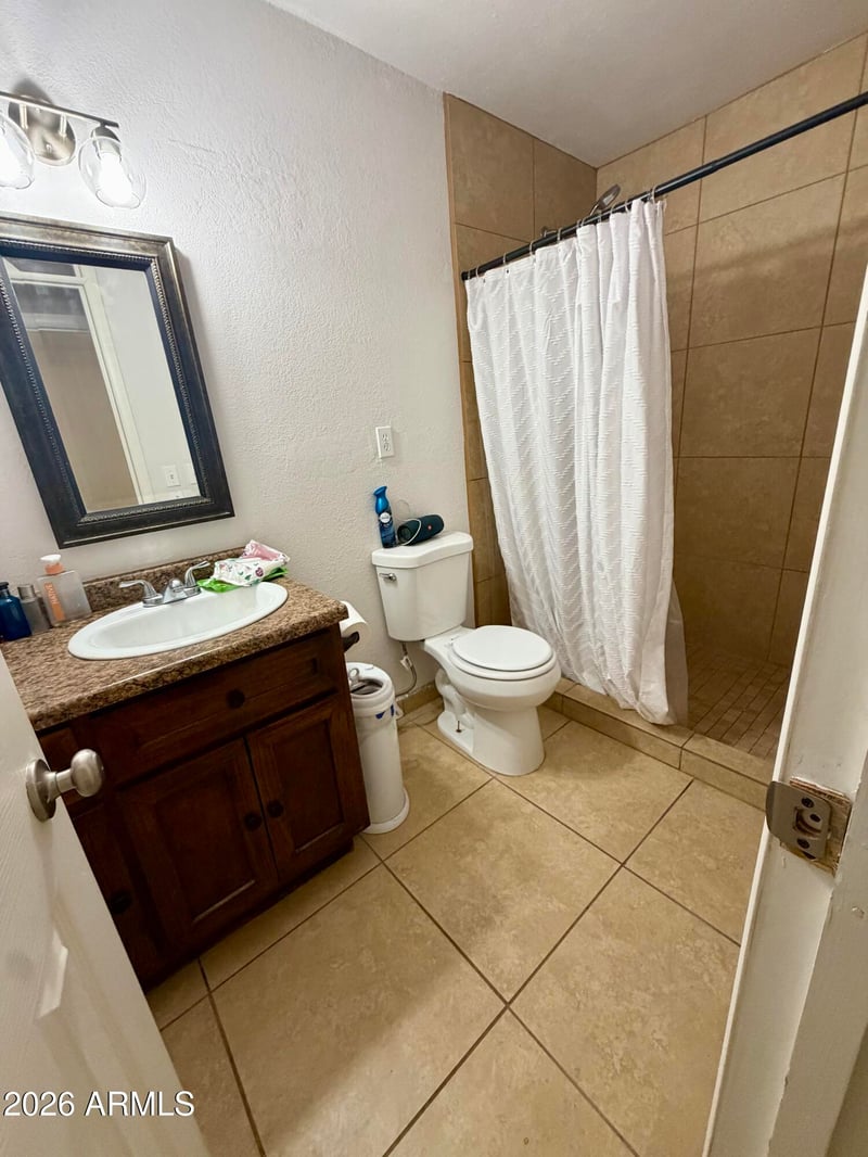 3301 W Holly St, Phoenix, AZ 85009