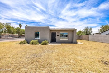 3301 Lynwood St, Phoenix, AZ 85009