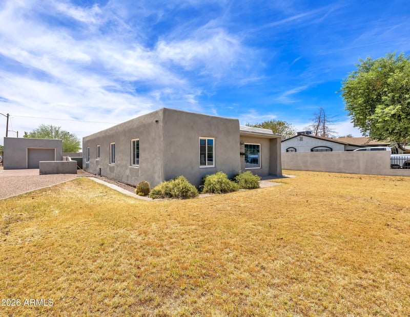 3301 W Lynwood St, Phoenix, AZ 85009