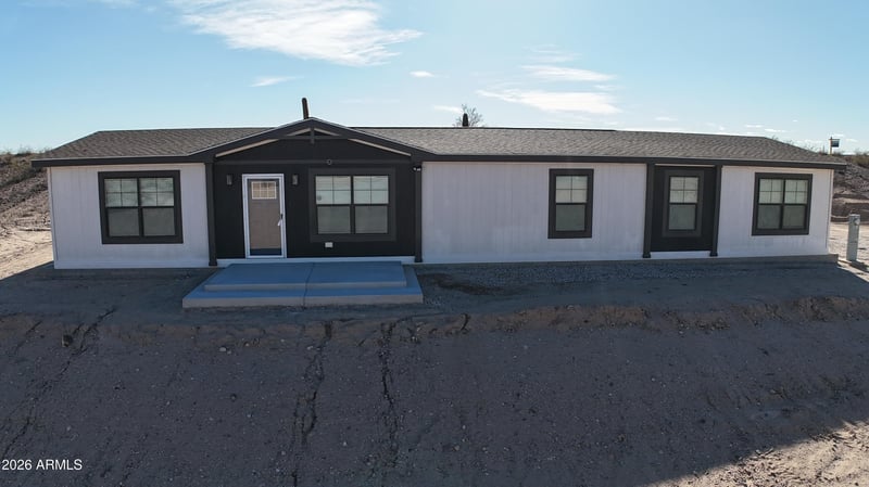 33013 Cambridge Ave, Tonopah, AZ 85354