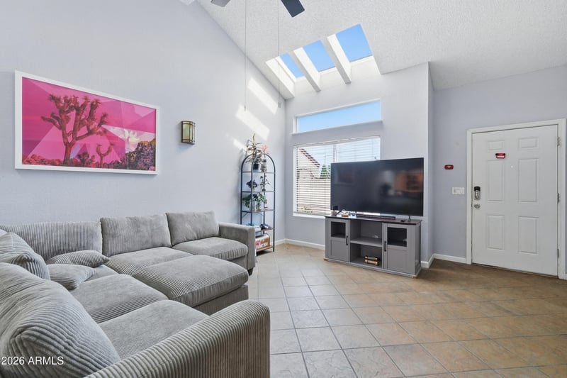 3302 E Aire Libre Ave #102, Phoenix, AZ 85032