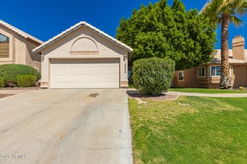 3302 Hiddenview Dr, Phoenix, AZ 85048