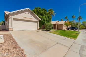 3302 Hiddenview Dr, Phoenix, AZ 85048