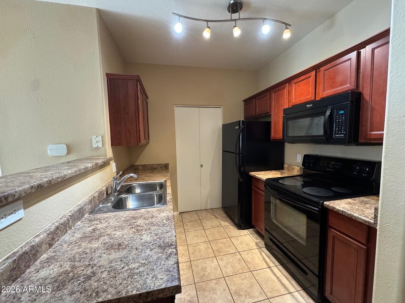 3302 N 7th St #135, Phoenix, AZ 85014