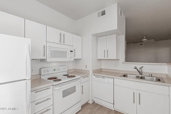 3302 7th St #137, Phoenix, AZ 85014