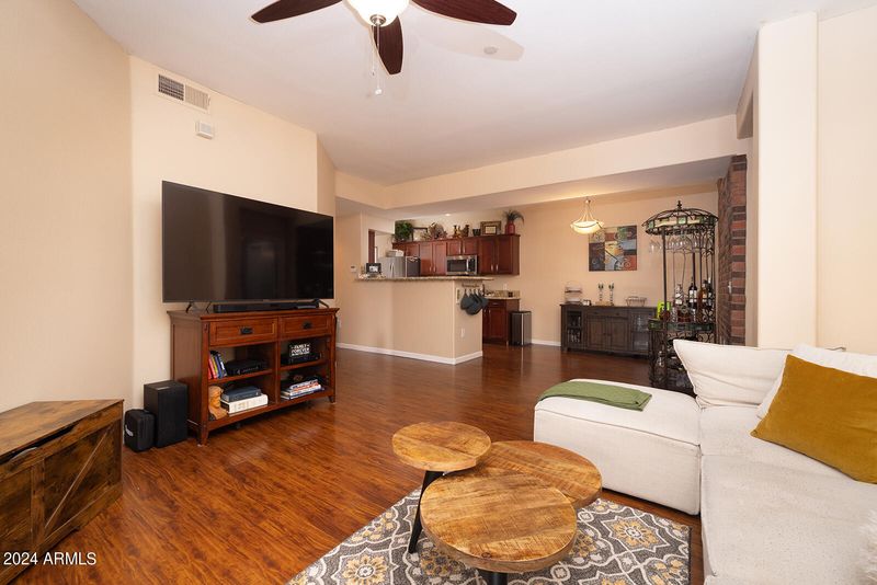 3302 N 7th St #233, Phoenix, AZ 85014