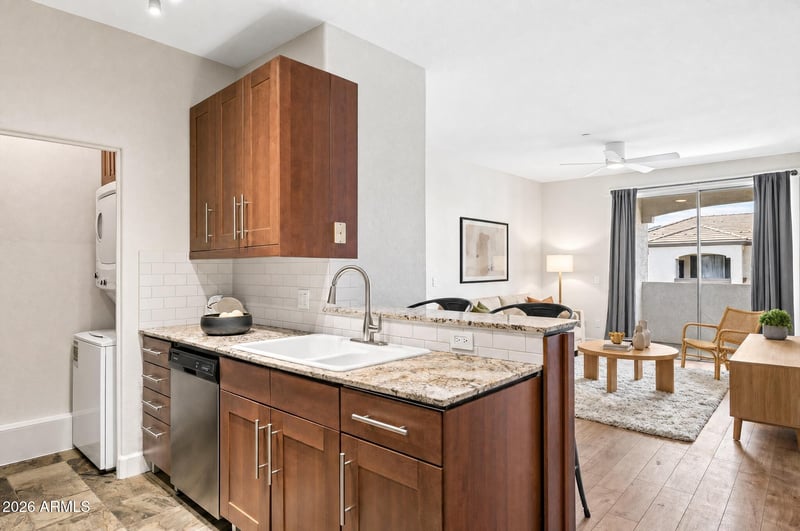 3302 N 7th St #322, Phoenix, AZ 85014