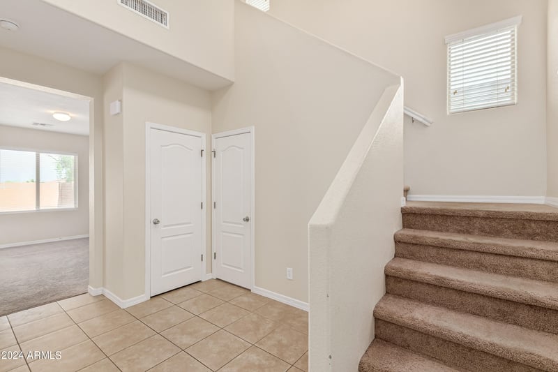 33025 Mildred Ln, San Tan Valley, AZ 85144