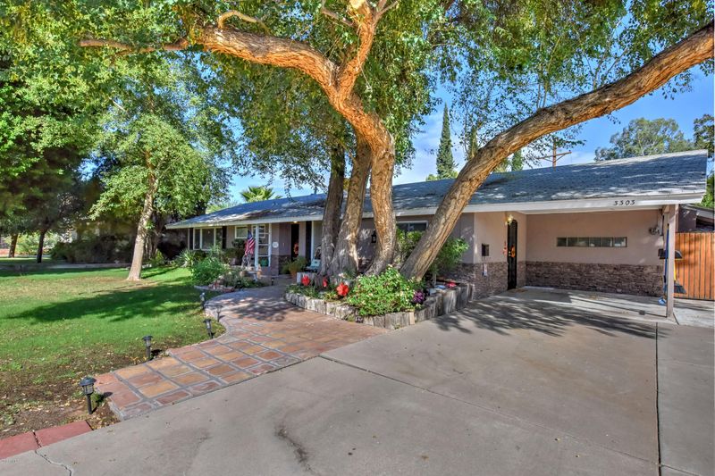 3303 N 50th Pl, Phoenix, AZ 85018