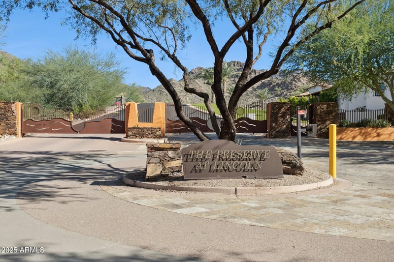 3304 Stella Ln #4, Paradise Valley, AZ 85253