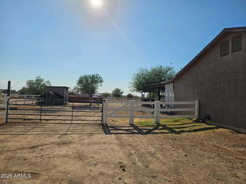33066 Brinlee Ln, San Tan Valley, AZ 85143