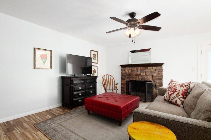 3307 E Farmdale Ave, Mesa, AZ 85204
