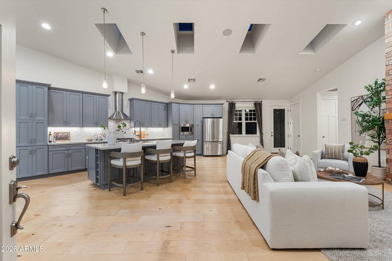 3307 E Sells Dr, Phoenix, AZ 85018