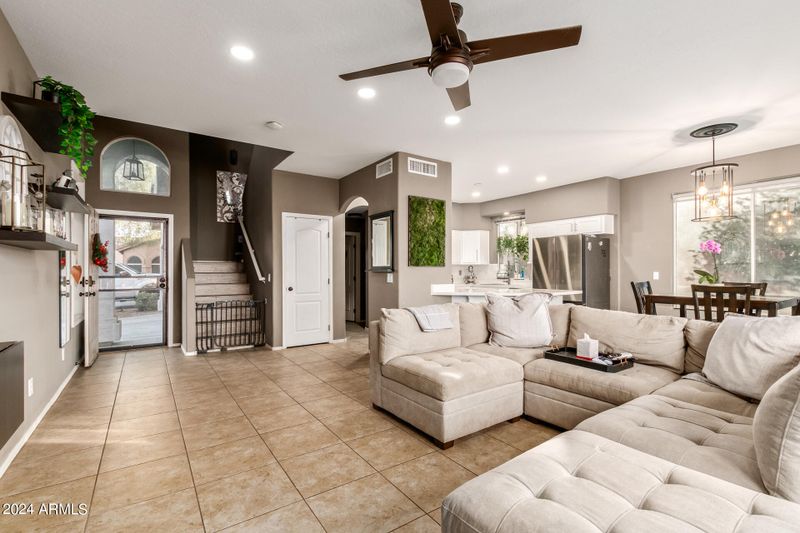3307 E Waltann Ln, Phoenix, AZ 85032