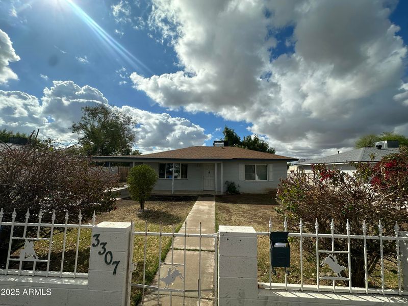 3307 E Yale St, Phoenix, AZ 85008