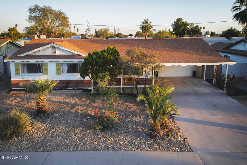 3307 W Shaw Butte Dr, Phoenix, AZ 85029