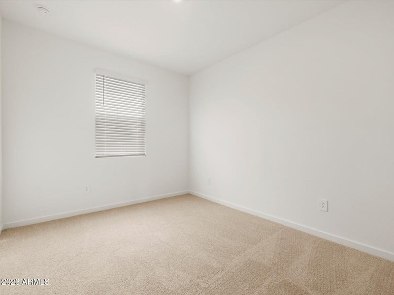 33070 Noir Dr, San Tan Valley, AZ 85143