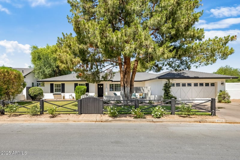 3308 51st St, Phoenix, AZ 85018