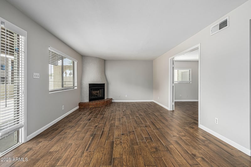 3309 70th St #204, Scottsdale, AZ 85251