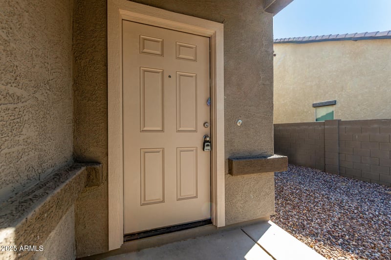 331 Mammoth Cave Dr, San Tan Valley, AZ 85140