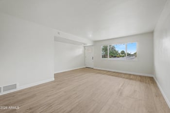 331 Hunt Dr, Mesa, AZ 85203