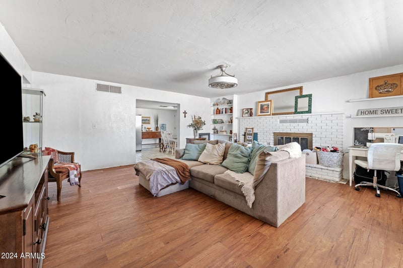 331 Center St, Wickenburg, AZ 85390