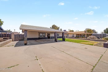331 Taro Ln, Phoenix, AZ 85027