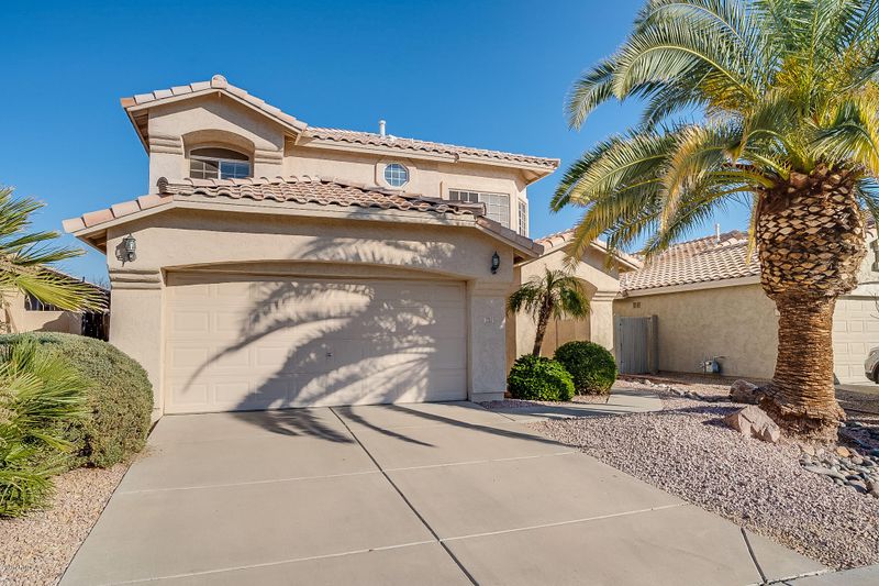 3310 E Muirwood Dr, Phoenix, AZ 85048